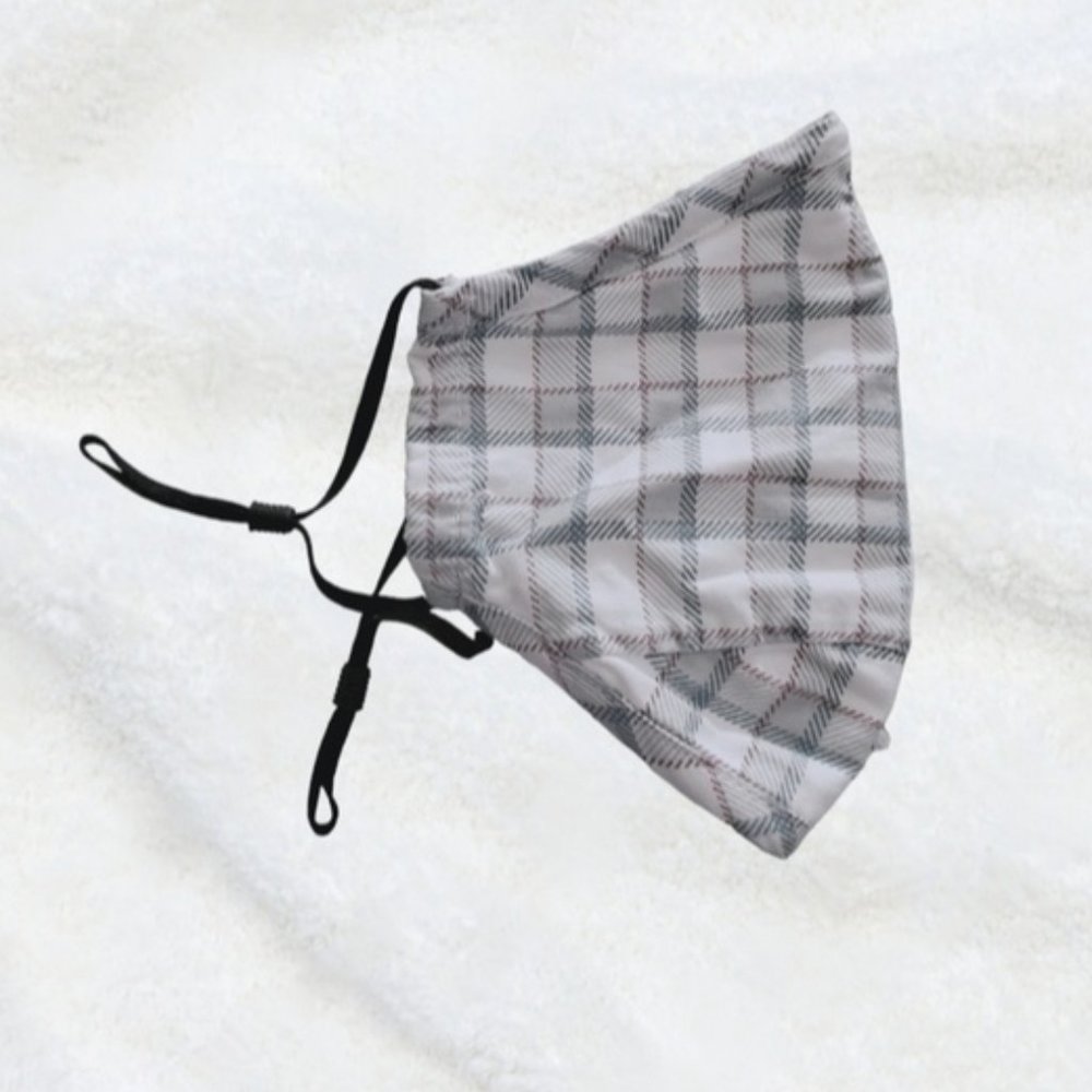 💚 FREE with Purchase- Plaid Mask With Ajustable straps- cotton​